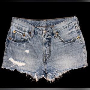 LEVI’S ORIGINAL FIT HIGH RISE WOMEN’S SHORTS